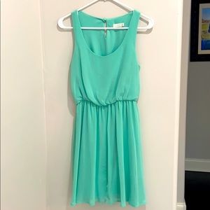 Sleeveless dress